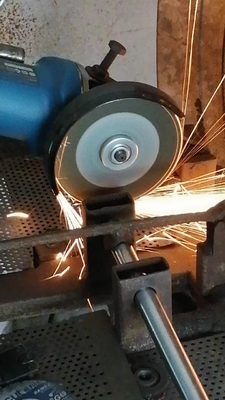 Il produttore del disco di macinazione di alta qualità 125mm fornisce i dischi di molatura per il taglio di metalli